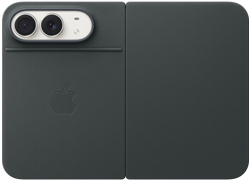 iPhone Duo, color blanco estrella con funda de silicón color arena, posición horizontal, completamente abierto en posición horizontal, dos cámaras Fusion en la esquina superior izquierda, la funda cubre la parte posterior y el borde exterior de la pantalla frontal, a la derecha se muestra la pantalla exterior con el retrato de una persona. iPhone Duo, color blanco estrella, completamente abierto en posición horizontal, funda Folio con soporte azul marino, completamente abierta en posición horizontal, parte posterior con las dos cámaras Fusion de 48 MP, dos lentes