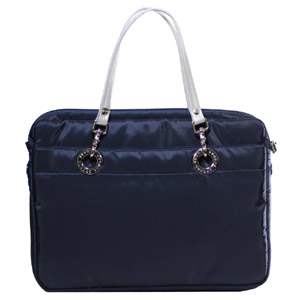 iPhone_15_Green_PDP_Image_Position-1__en-US